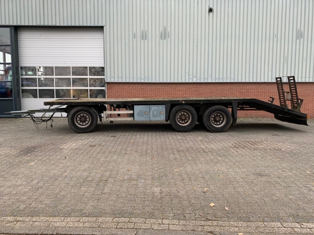 4233114 a.jpg